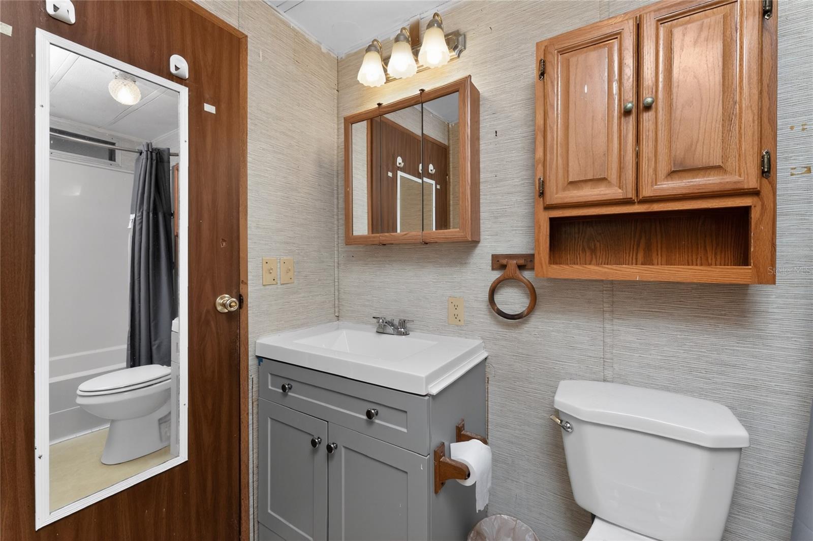 HOLIDAY MOB ESTATES 2ND ADD - Residential