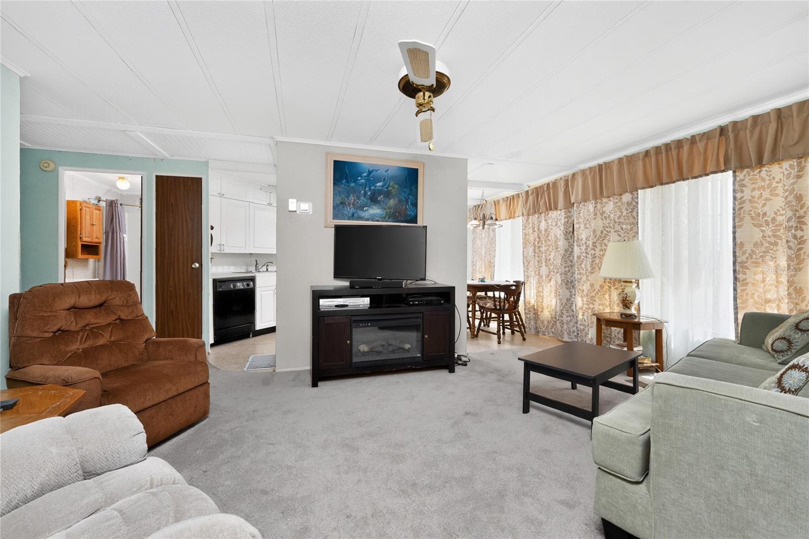 HOLIDAY MOB ESTATES 2ND ADD - Residential