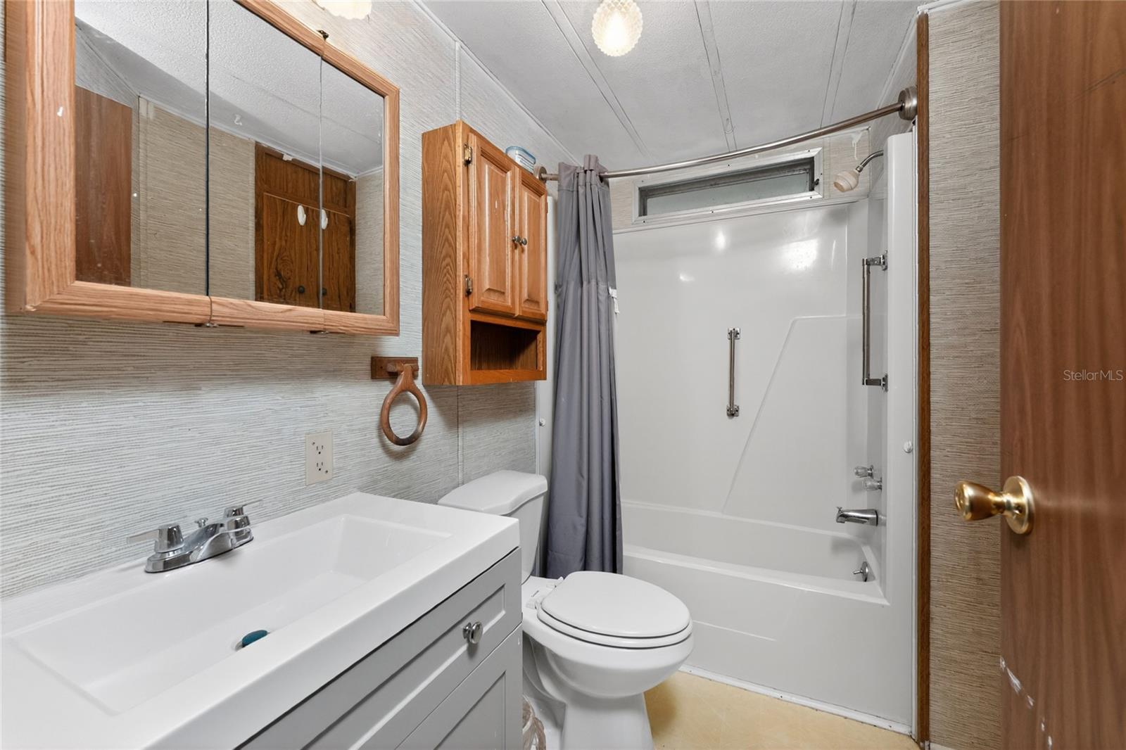 HOLIDAY MOB ESTATES 2ND ADD - Residential