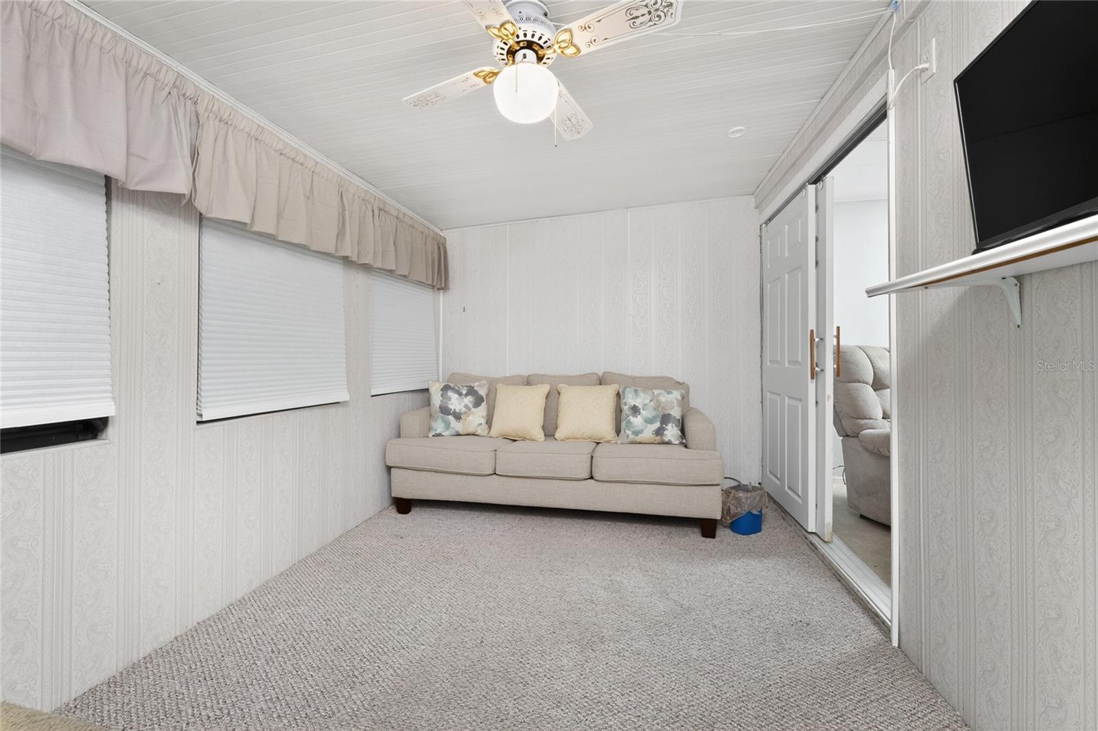 HOLIDAY MOB ESTATES 2ND ADD - Residential