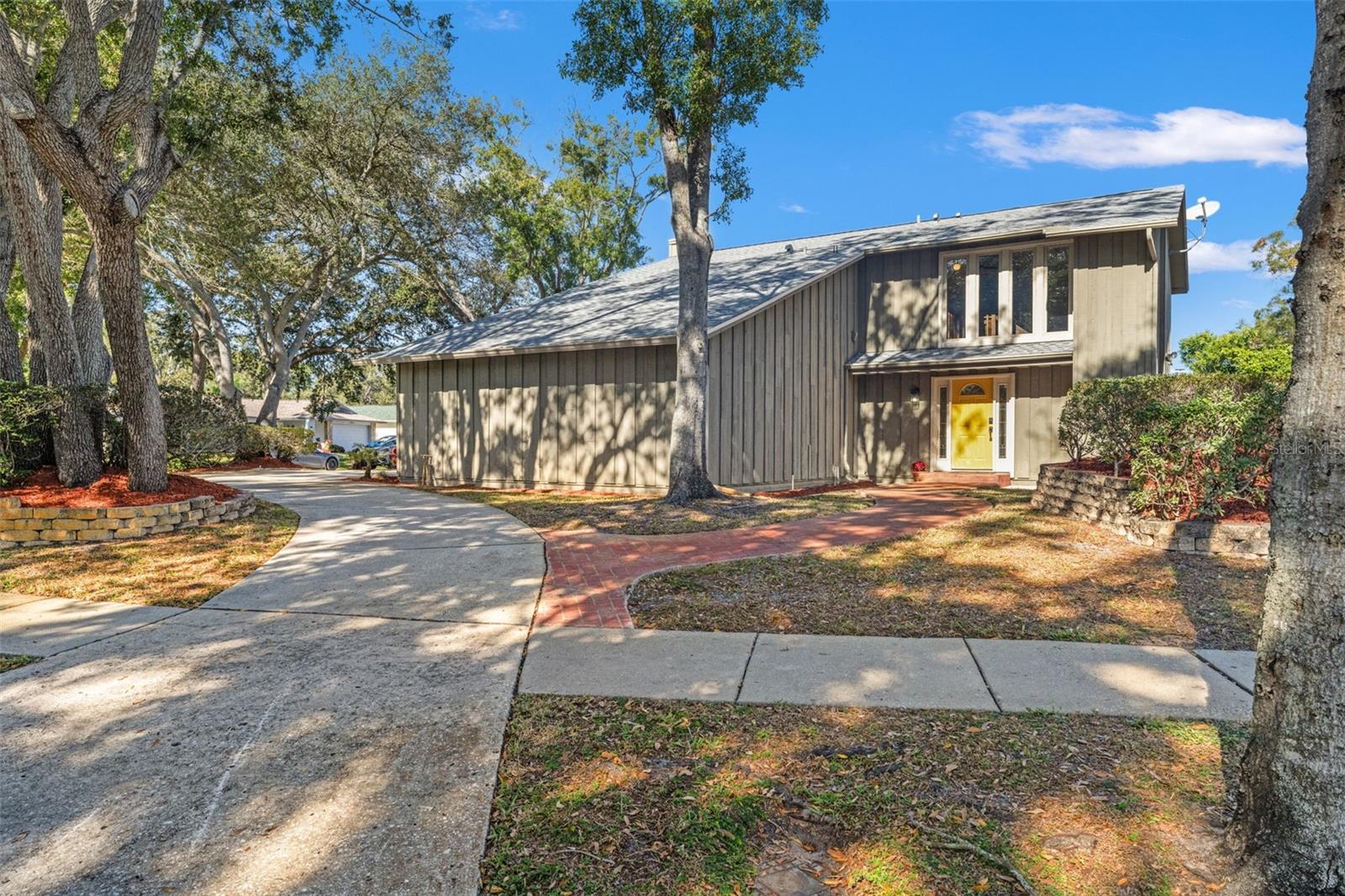 2659 DIAMOND HEAD DRIVE N