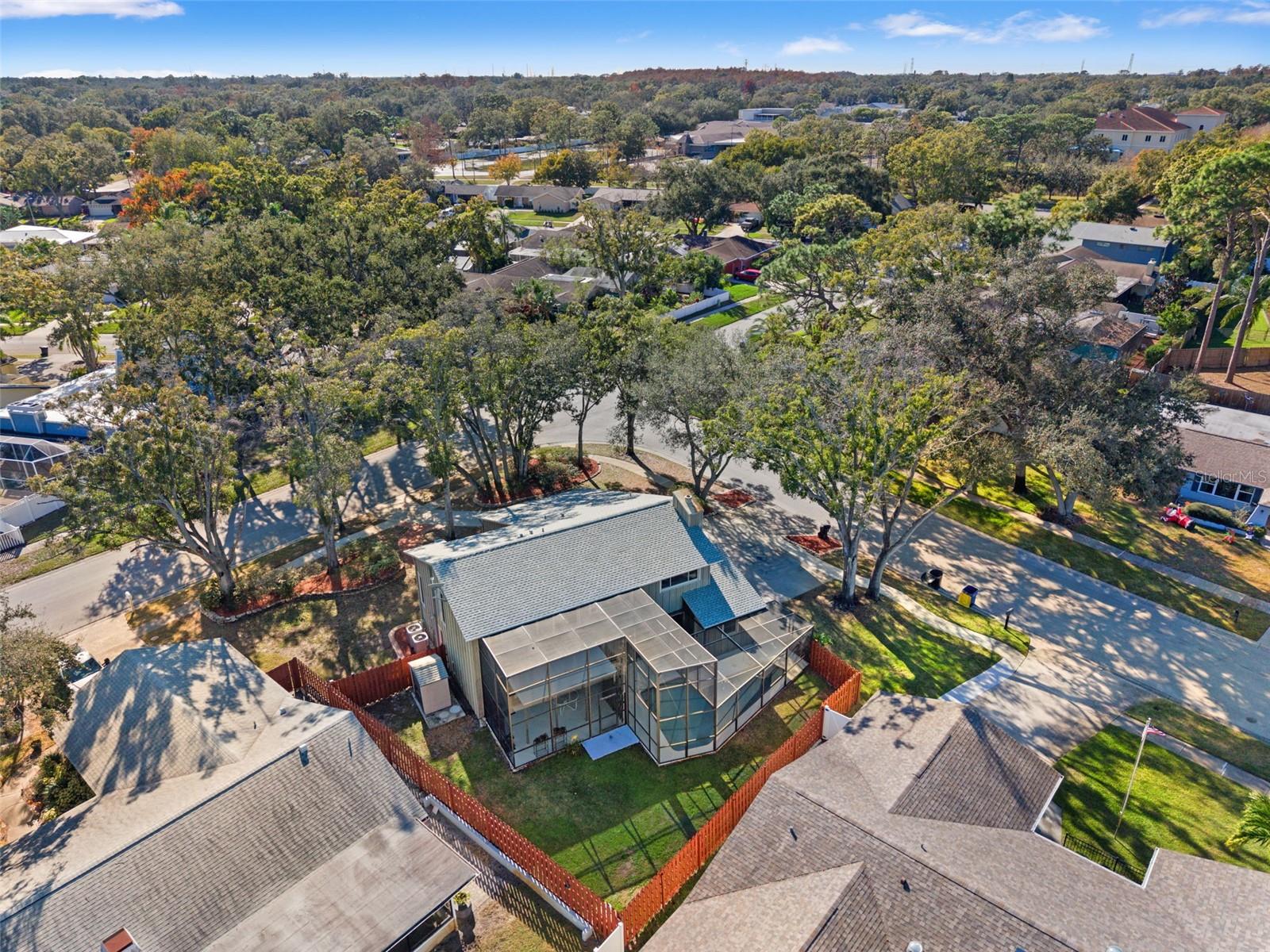 2659 DIAMOND HEAD DRIVE N