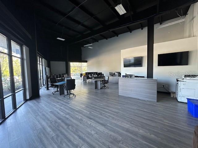 EDGEWATER NORTH COMMERCE PARK - Commercial Sale