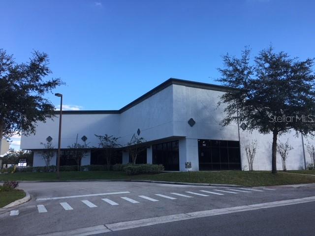 Flex Building with Industrial I-3 Zoning in Orange County. Owner / User with Tenant Income Potential. Retail, Medical Office, Office, Warehouse, Light and Heavy Manufacturing are just a few of the many uses this building can be used for. Showroom spaces, Offices, Warehouse a=for so many uses. Grade level warehouse with (2) 10x12 overhead roll up doors. Ample parking with a loop driveway around the building and 125 parking spaces. Built in 2009, Concrete block construction with metal roof. Modern exterior with efis finish, large storefront glass front and great landscaping with irrigation. 125 parking spaces with a loop around driveway. Easy access for semi trailers and box trucks. Great visibility from the corner lot location. Frontage on Edgewater Drive. Large signage allowed. A great Flex Warehouse Building ready for new owner.