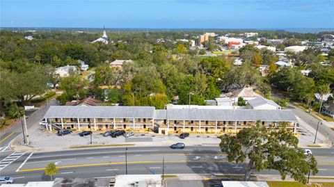 706 W DIXIE AVENUE LEESBURG FL 34748