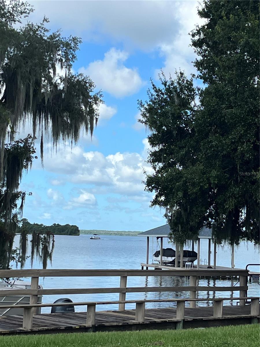 LEISURE LAKES SEC 01 - Residential Lease