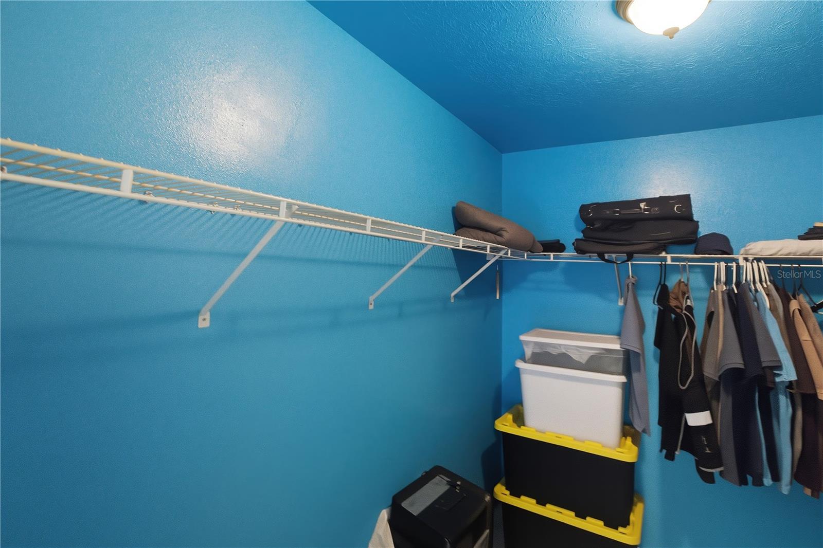 LEISURE LAKES SEC 01 - Residential Lease