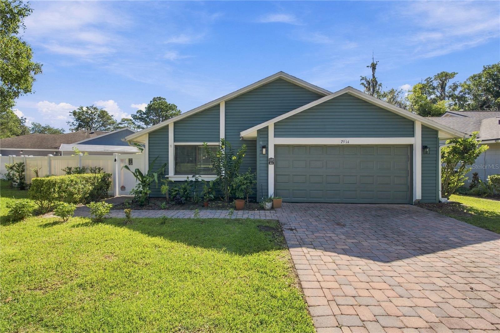 7914 AUTUMN WOOD DRIVE