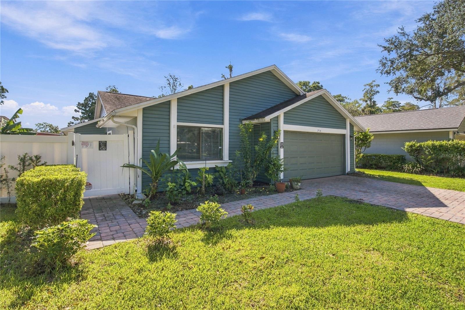 7914 AUTUMN WOOD DRIVE