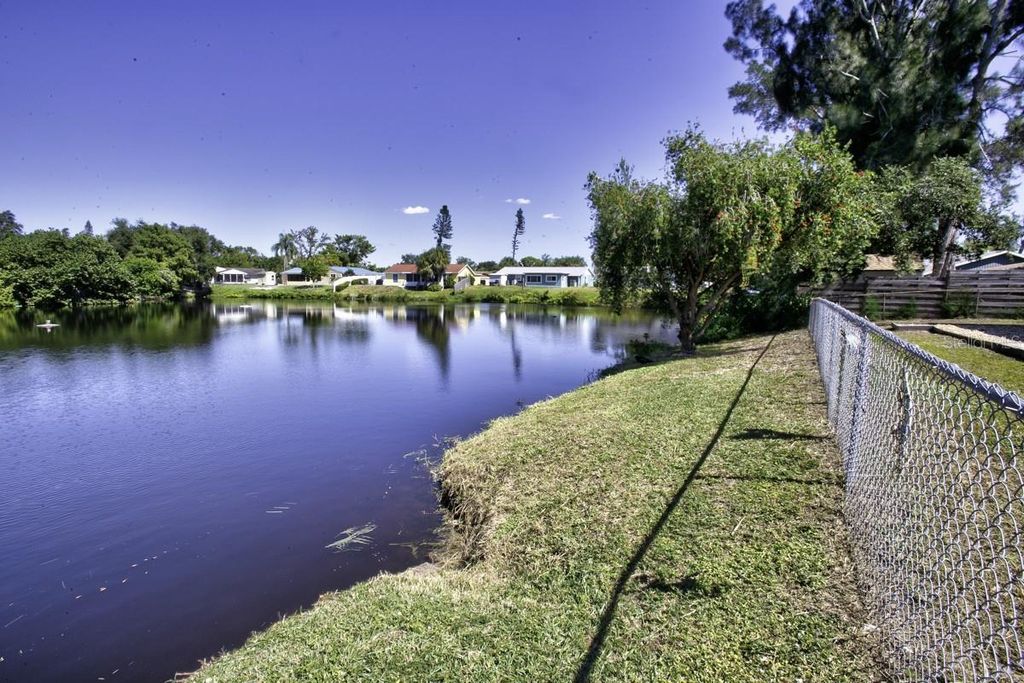 Photo of 6116 38th Avenue W, Bradenton, FL 34209 (MLS # A4669240)