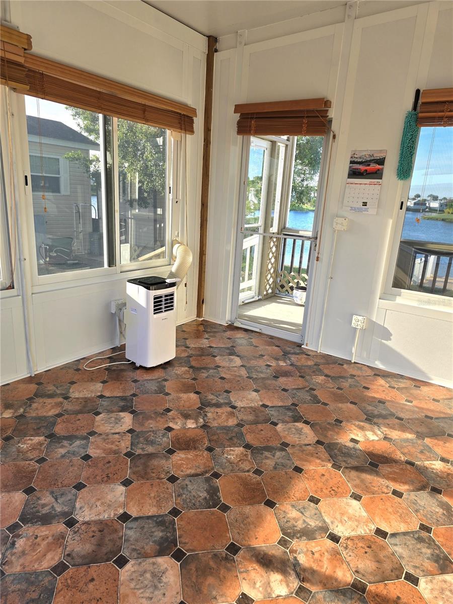 BLUE CYPRESS GOLF & RV RESIDENCE - Residential