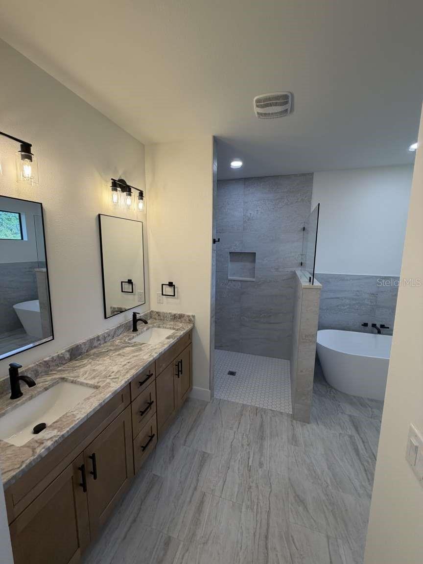 PORT CHARLOTTE SUB 18 - Residential