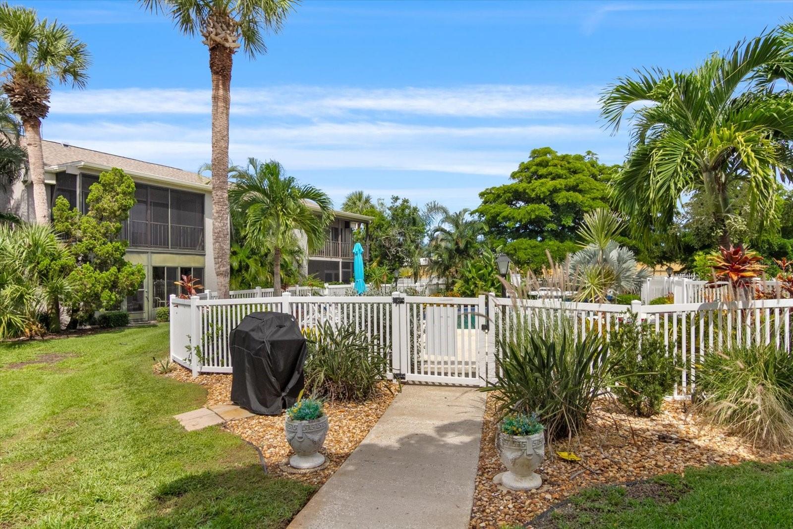 PEBBLE SPGS CLUSTER 3 - Residential Lease