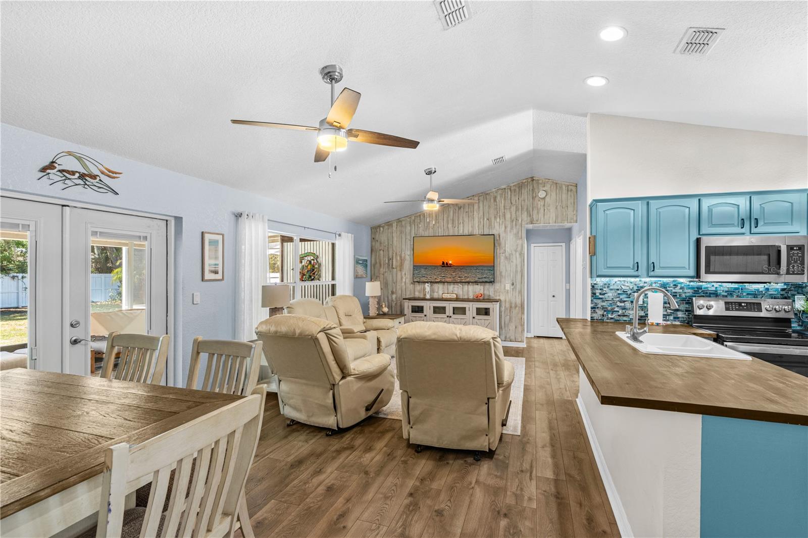 CLOUSER - Residential