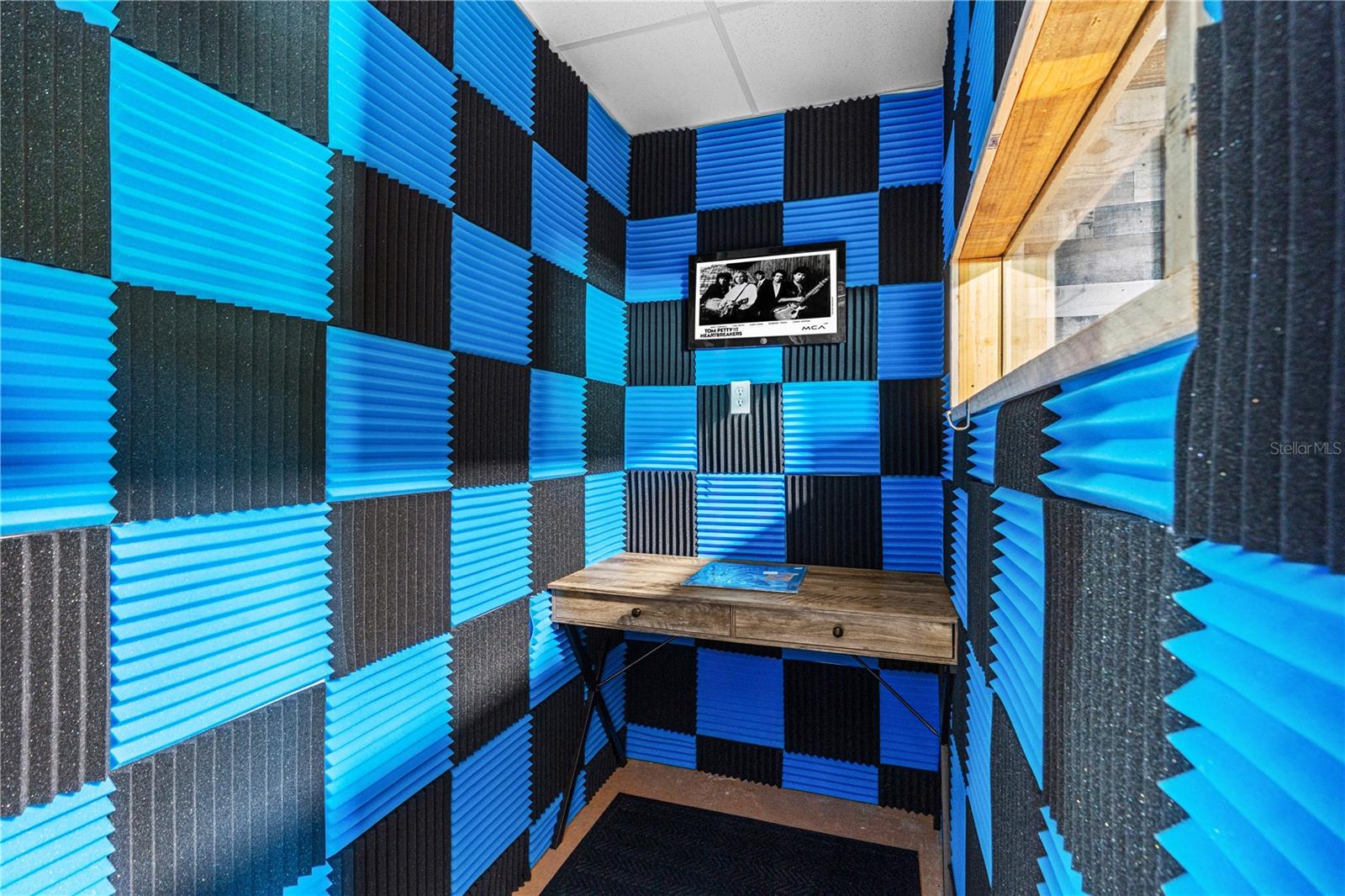 CLOUSER - Residential