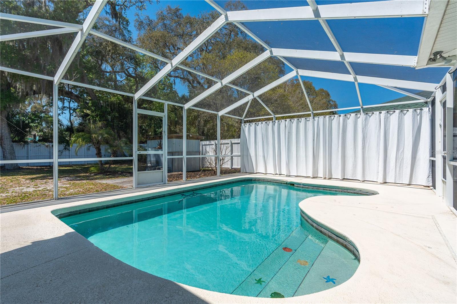 CLOUSER - Residential