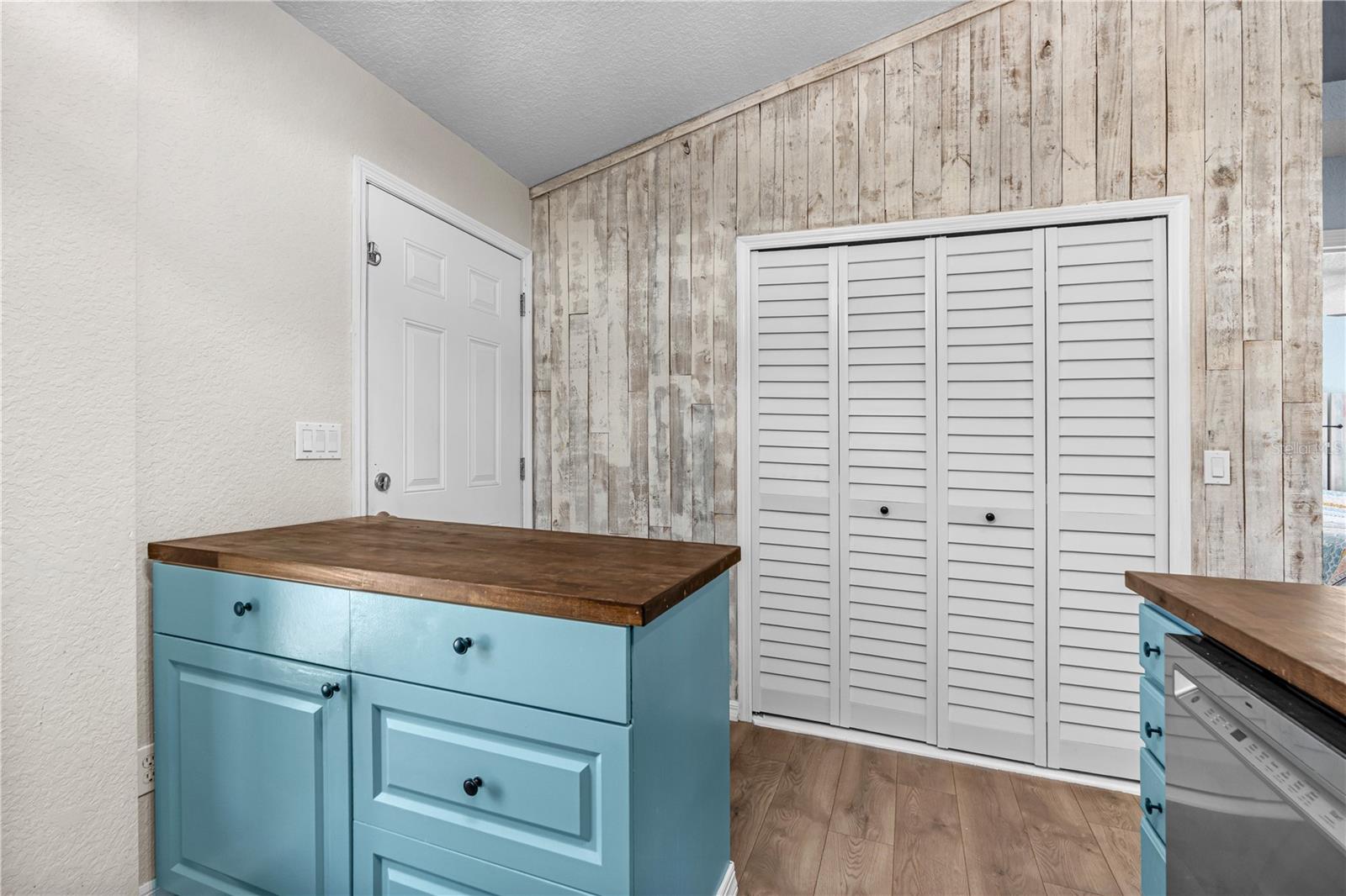 CLOUSER - Residential