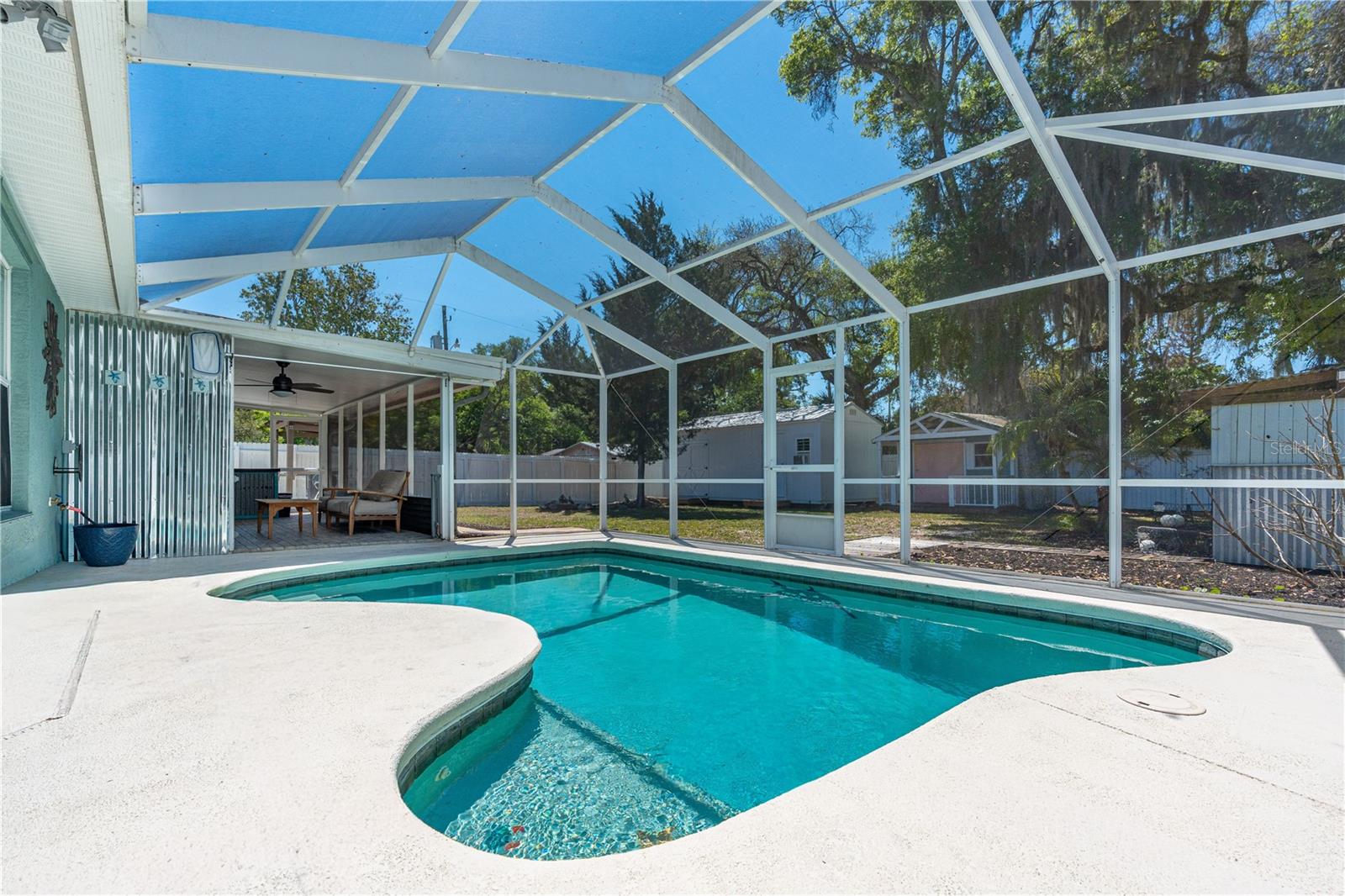 CLOUSER - Residential