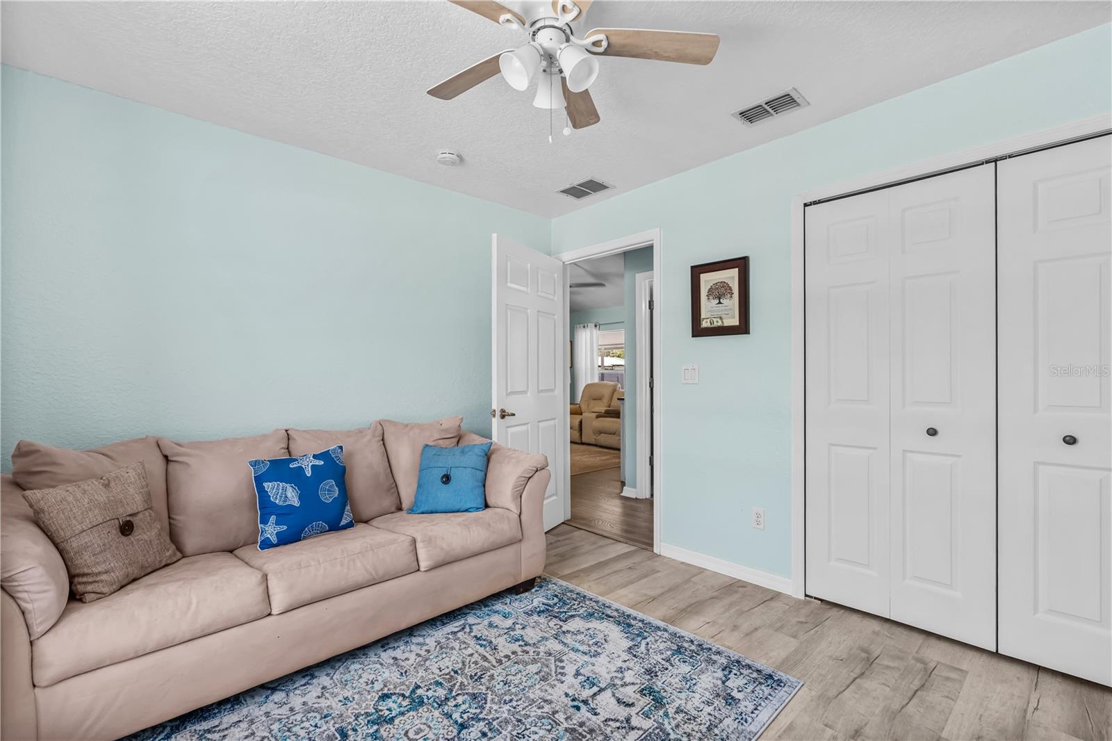 CLOUSER - Residential