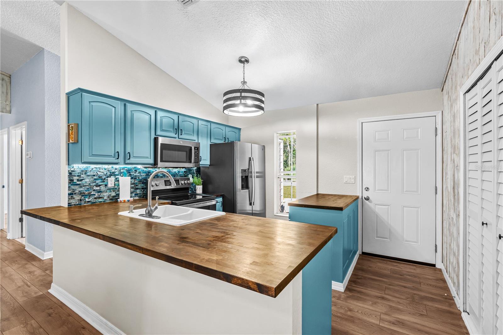 CLOUSER - Residential