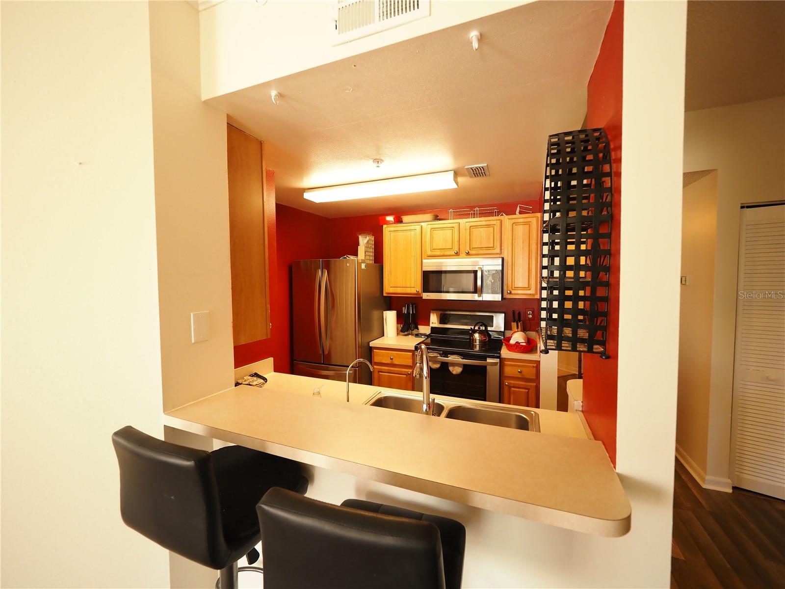 LAS PALMAS - Residential Lease