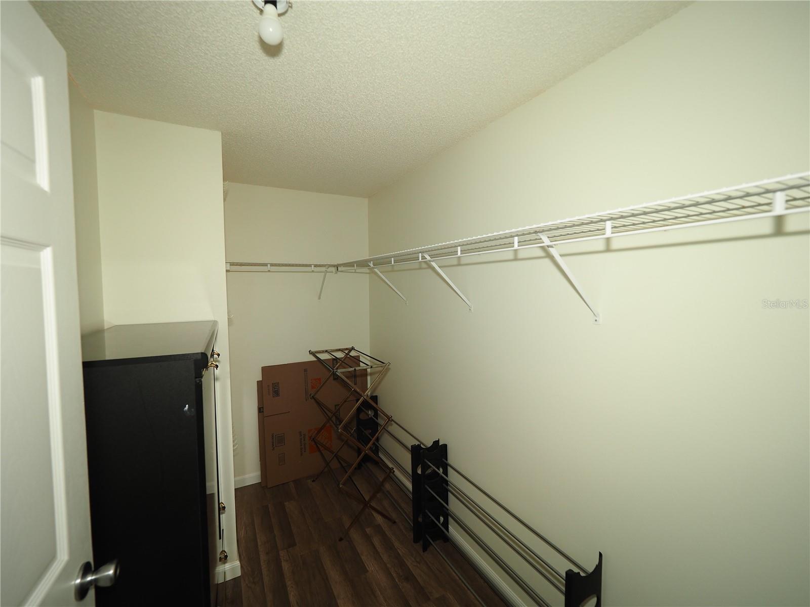 LAS PALMAS - Residential Lease