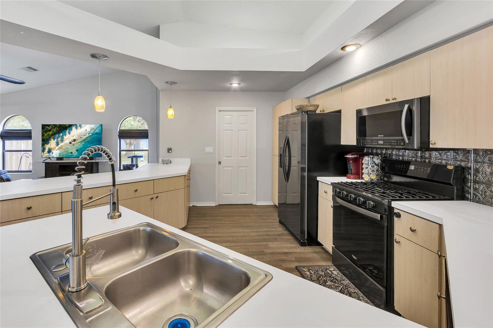 SPRING HILL - Residential