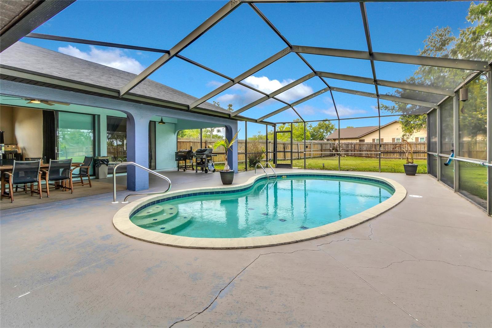 SPRING HILL - Residential
