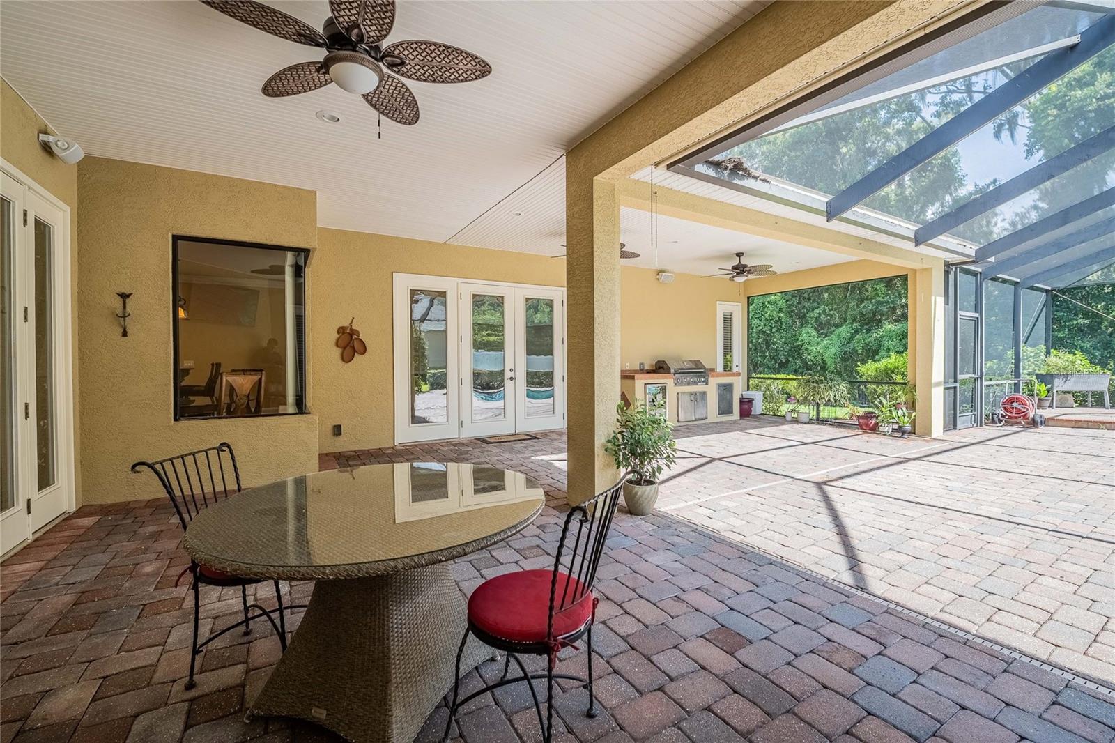 CRESCENT WOODS - Residential Lease