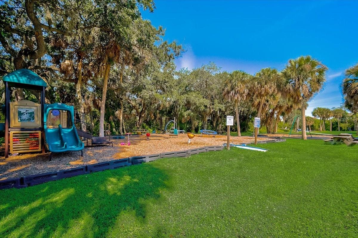 ARIELLE/PALMER RANCH SEC IV - Residential