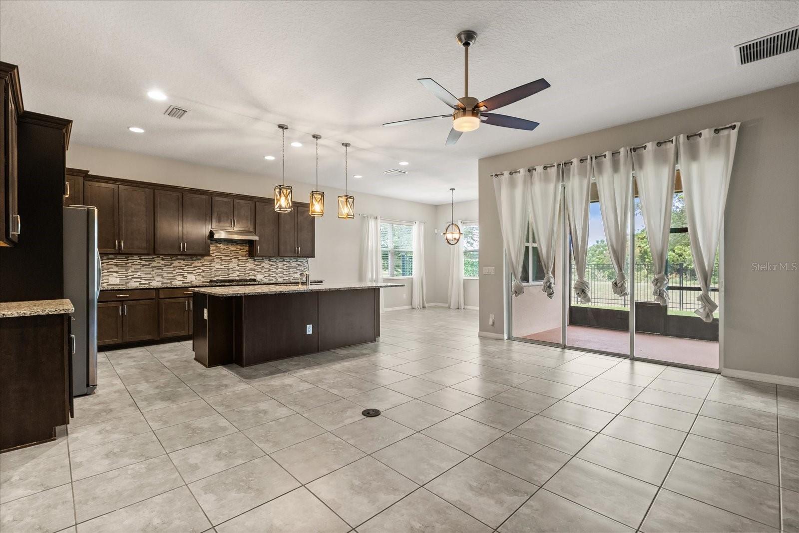 1046 GRAND HILLTOP DRIVE