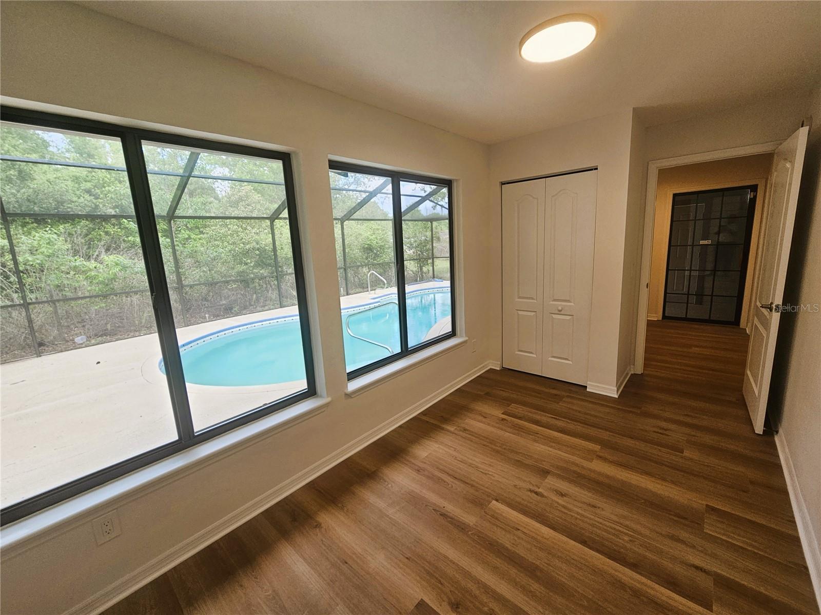 SILVER OAKS PH 01 - Residential