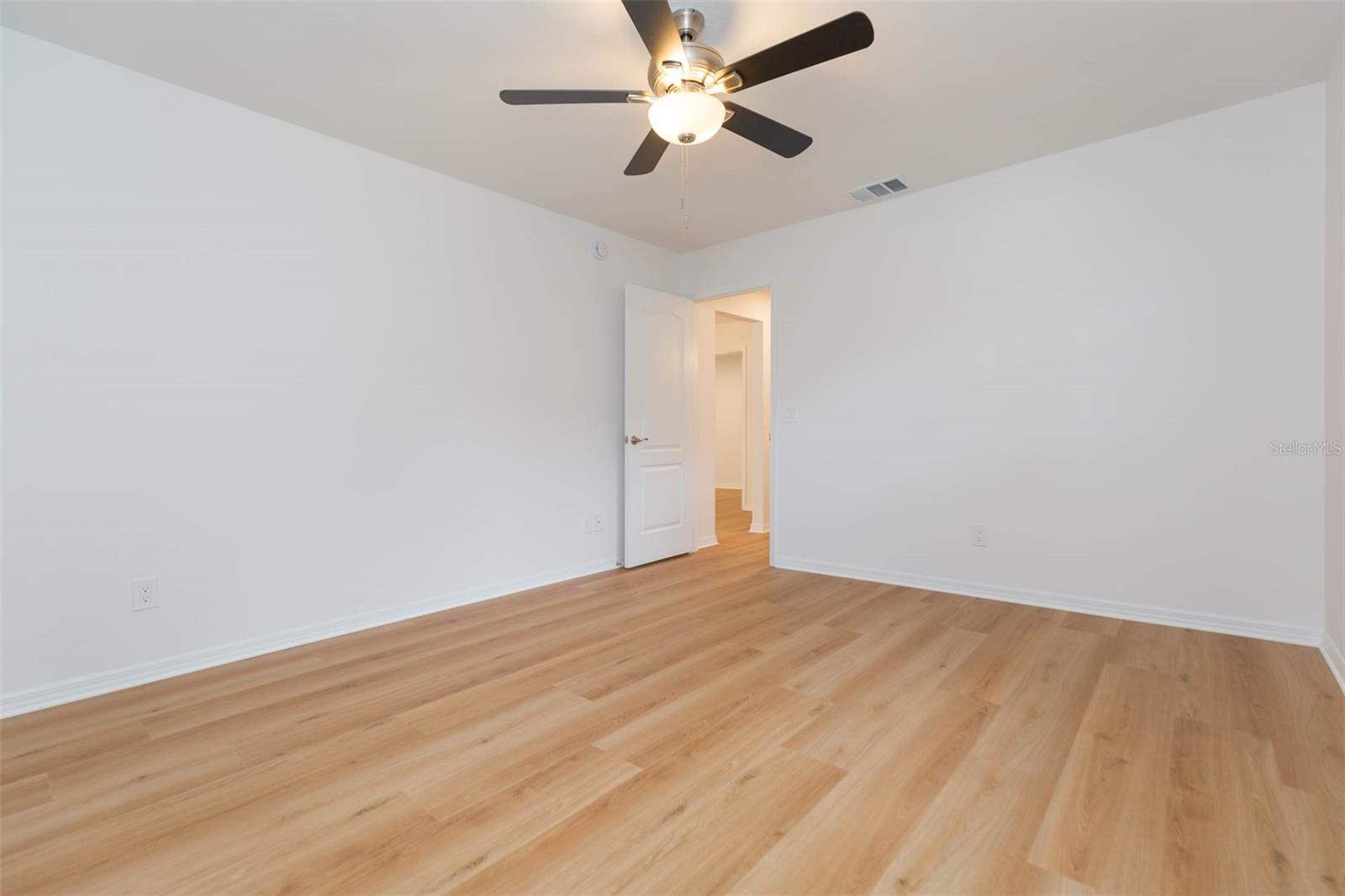 SILVER OAKS PH 01 - Residential