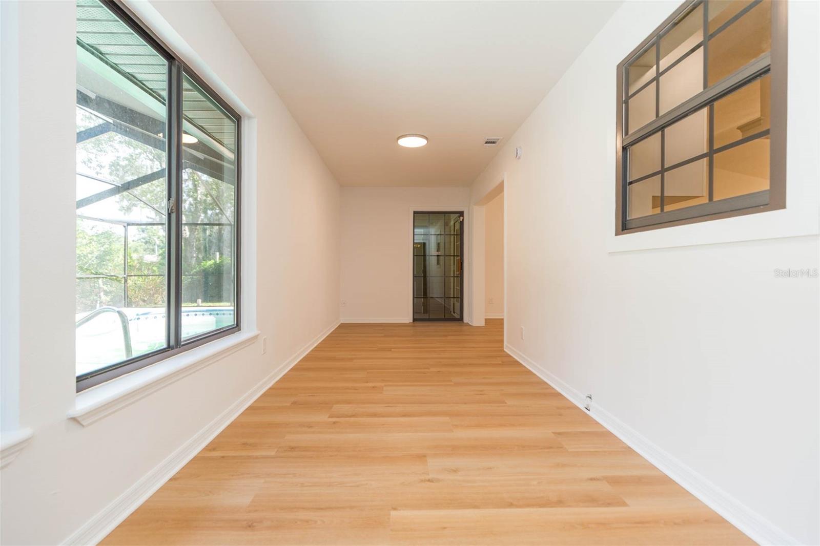 SILVER OAKS PH 01 - Residential