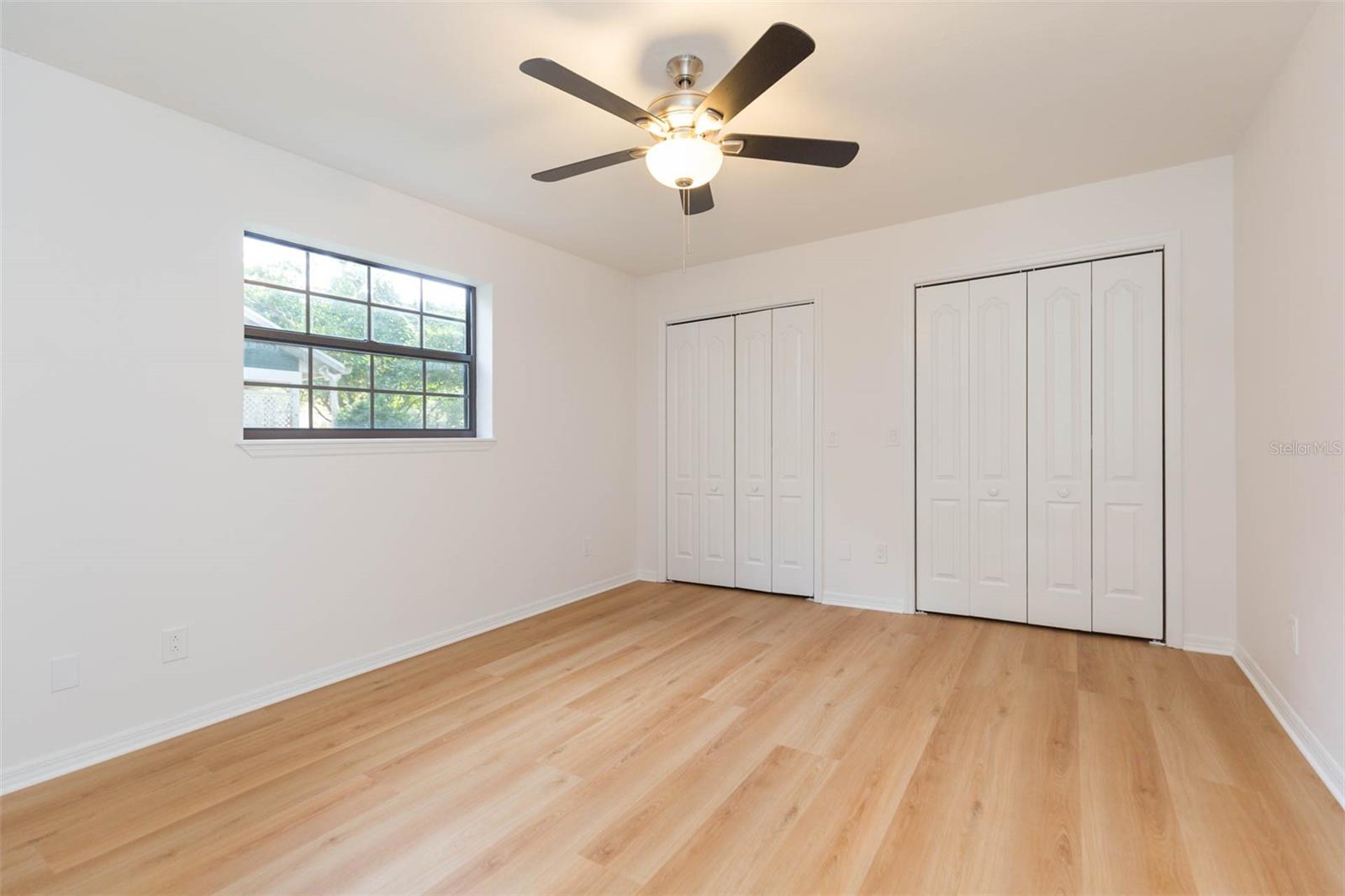 SILVER OAKS PH 01 - Residential