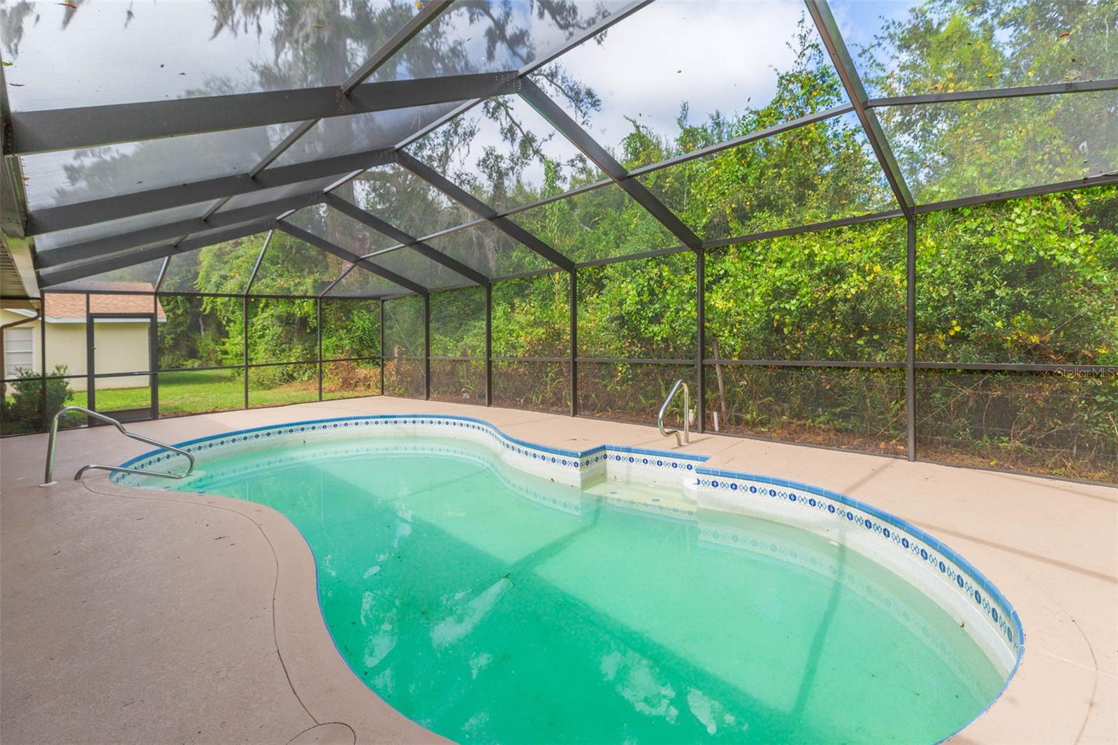 SILVER OAKS PH 01 - Residential