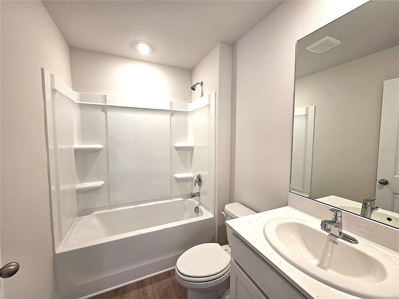 BELLA LAGO PH III SUBPH IIIA IIIB & IIIC - Residential Lease