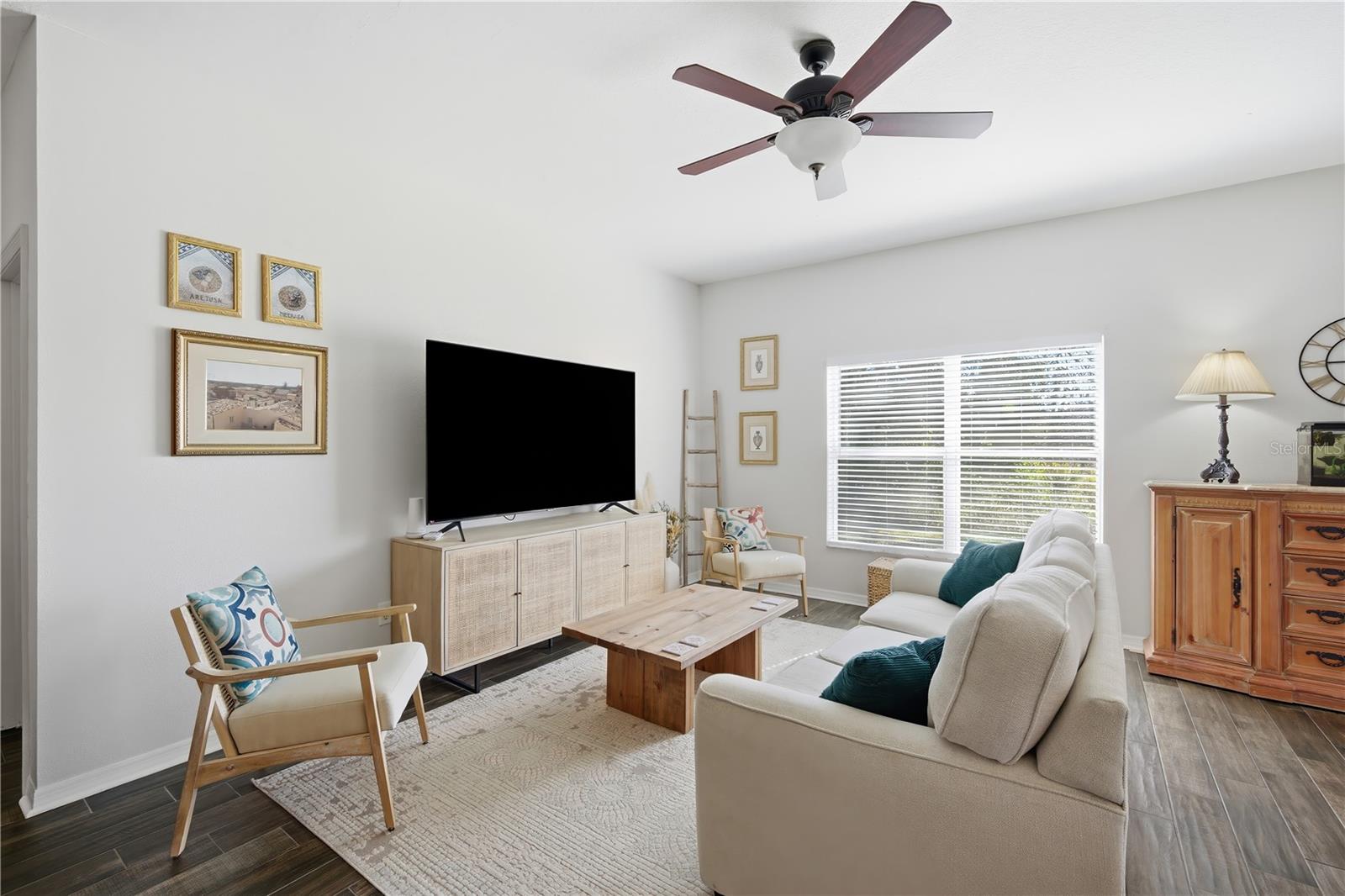 1129 EMERALD HILL WAY