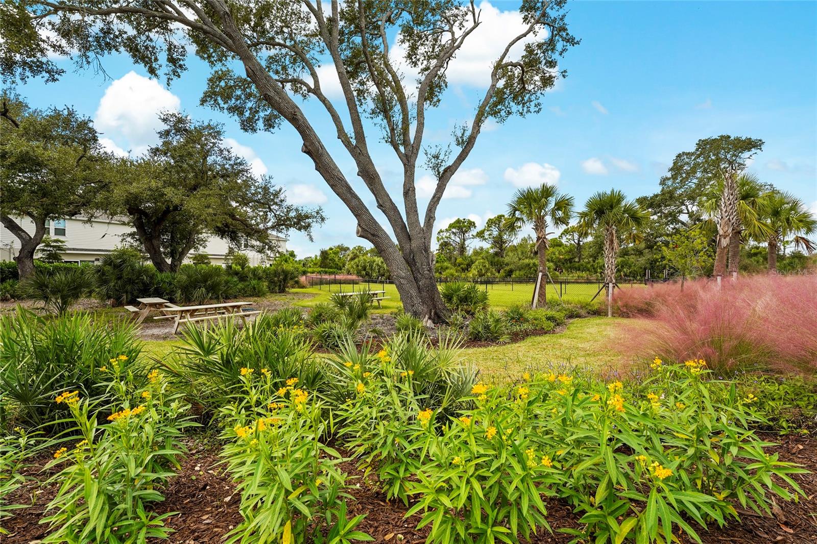 VINTERRA TWNHMS - Residential Lease