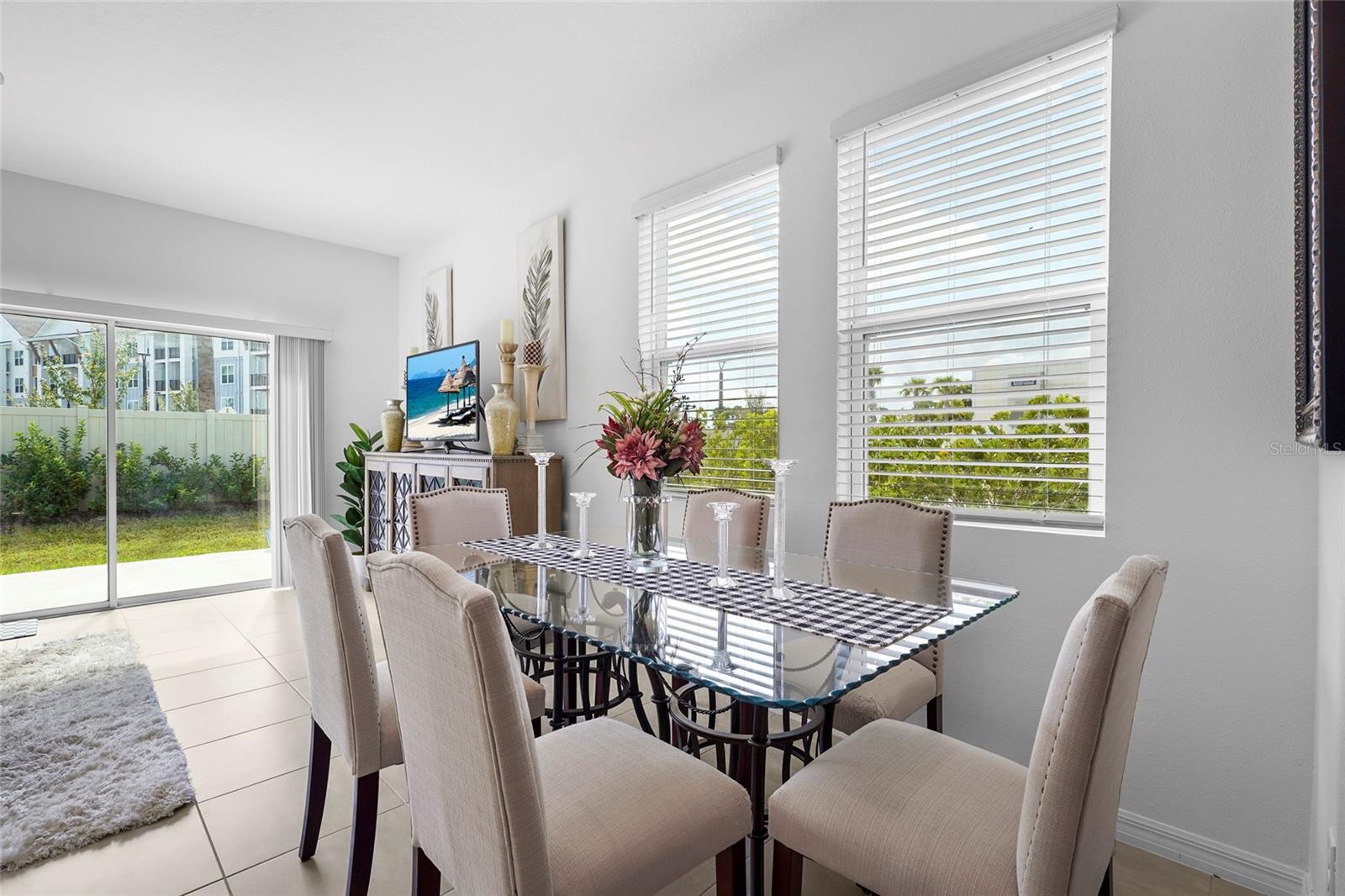 VINTERRA TWNHMS - Residential Lease