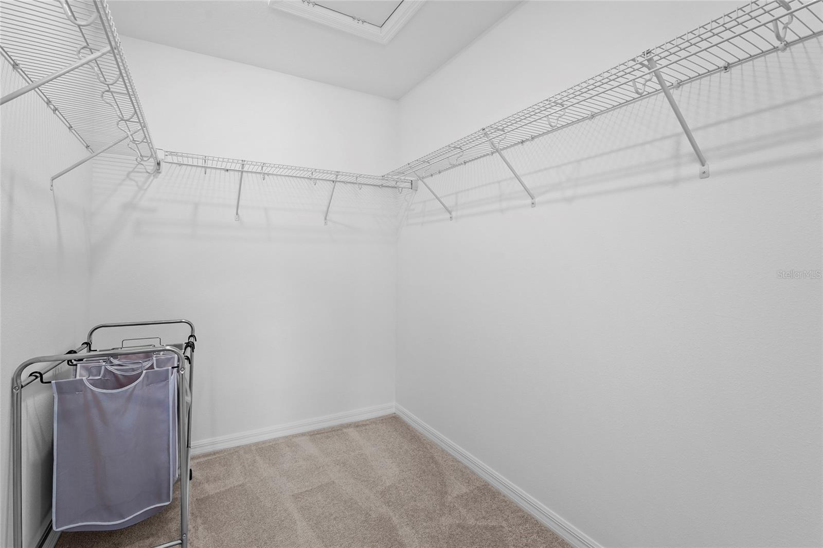 VINTERRA TWNHMS - Residential Lease