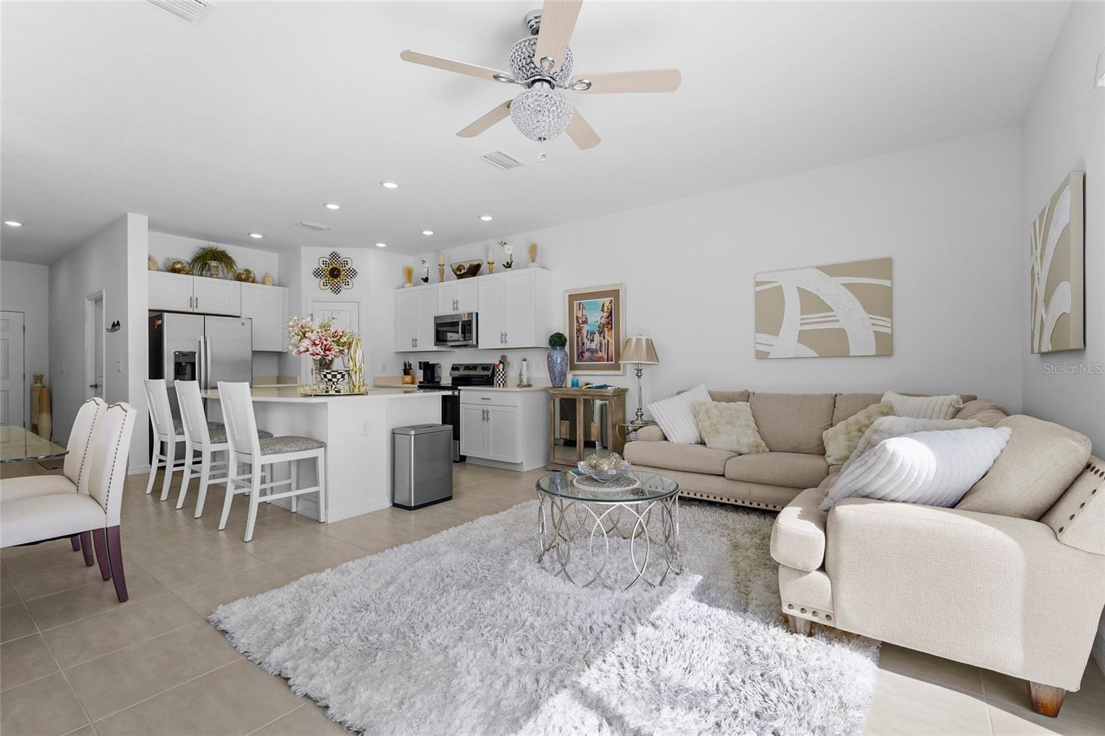 VINTERRA TWNHMS - Residential Lease