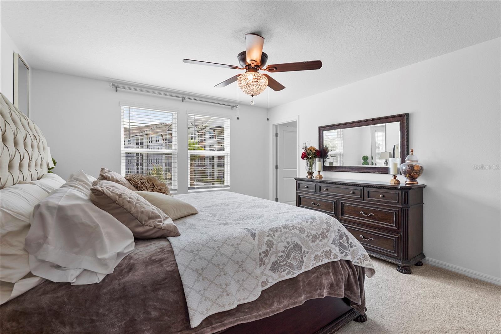 VINTERRA TWNHMS - Residential Lease