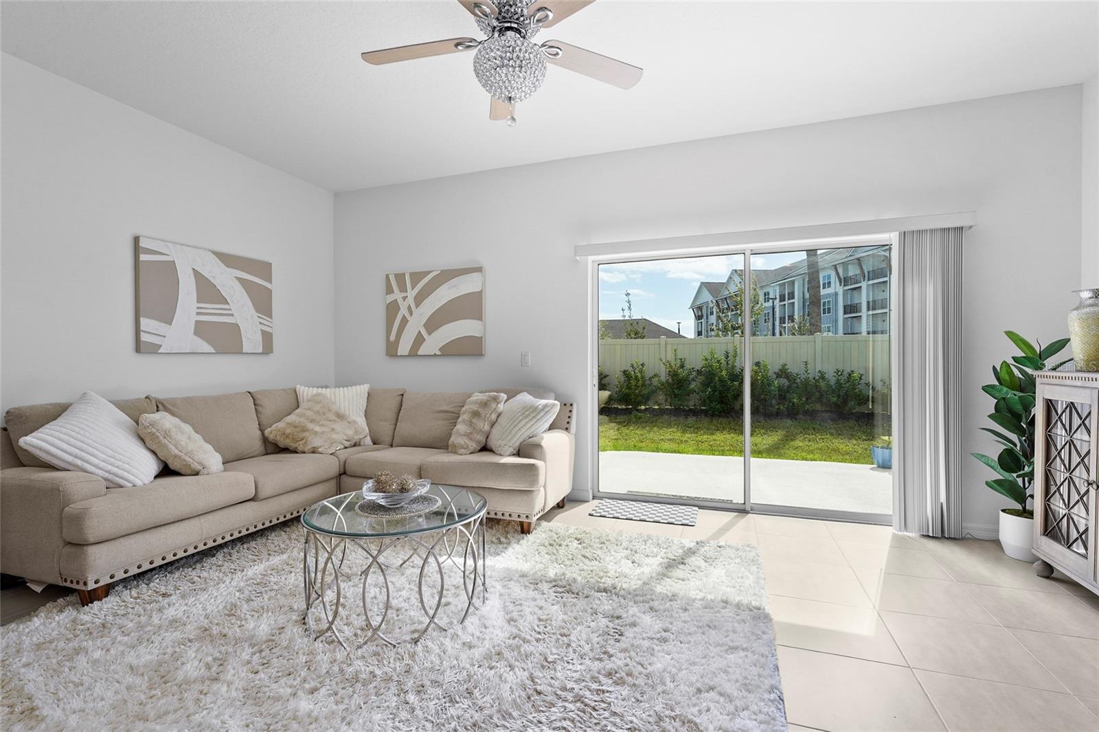 VINTERRA TWNHMS - Residential Lease