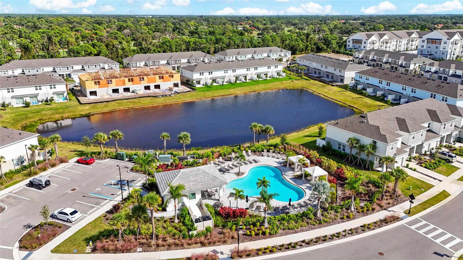 VINTERRA TWNHMS - Residential Lease