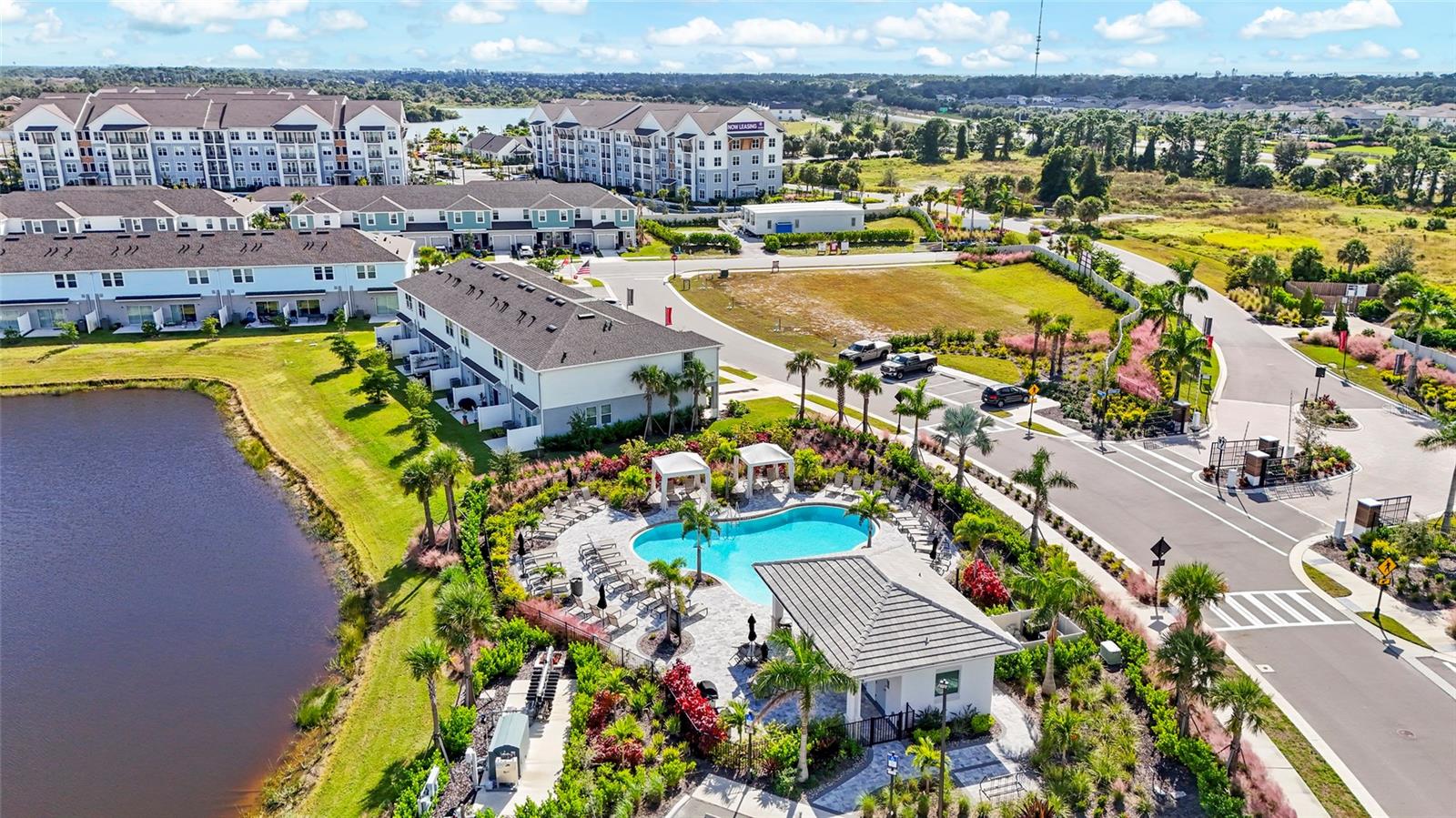 VINTERRA TWNHMS - Residential Lease