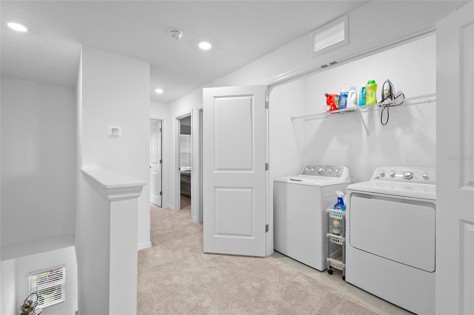 VINTERRA TWNHMS - Residential Lease