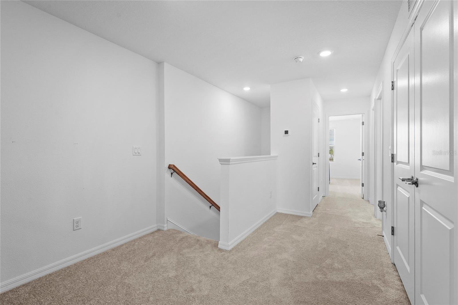 VINTERRA TWNHMS - Residential Lease