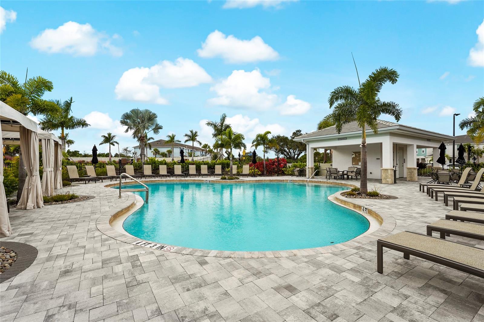 VINTERRA TWNHMS - Residential Lease