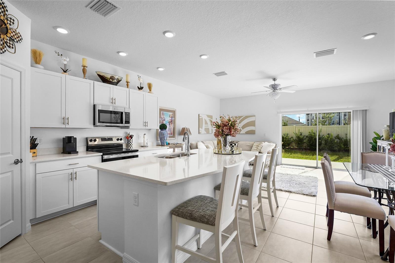 VINTERRA TWNHMS - Residential Lease